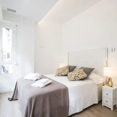 Appartement 4 Bedroom/3 Baths W/ Ac In Near Beach!