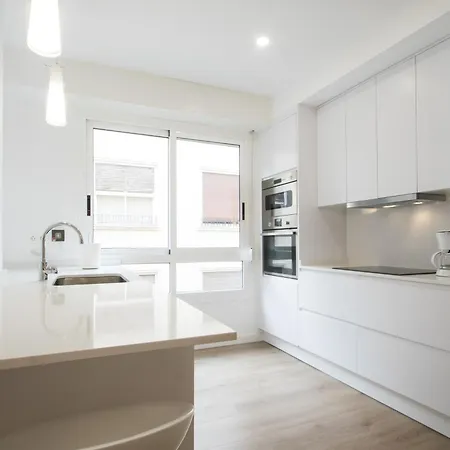 Appartement 4 Bedroom/3 Baths W/ Ac In Near Beach! Alicante