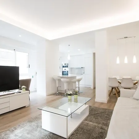 Appartement 4 Bedroom/3 Baths W/ Ac In Near Beach! Alicante