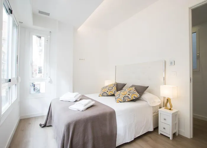 Apartamento 4 Bedroom/3 Baths W/ Ac In Near Beach!